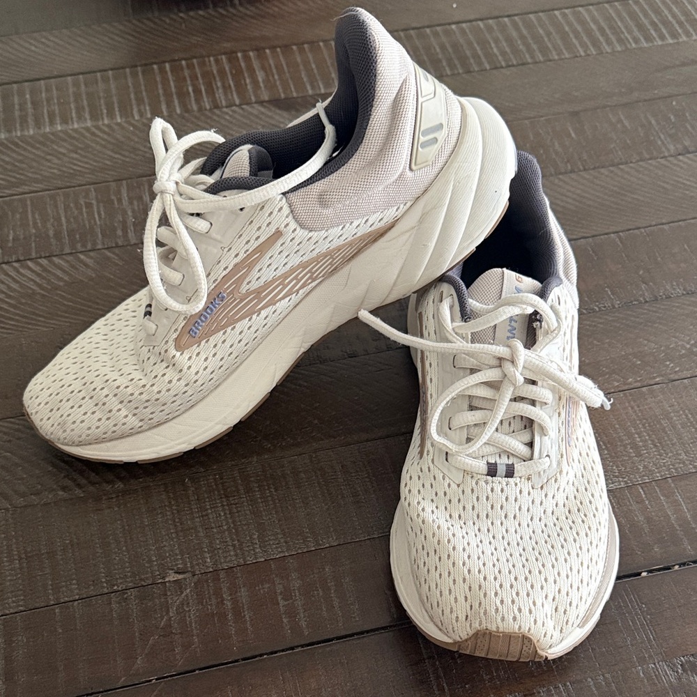 Brooks Cream and Tan Athletic Shoes - Picture 3 of 4